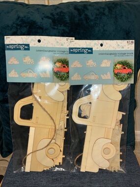 The Spring Shop Interchangeable Vintage Truck Kit - Natural Wood lot of 2